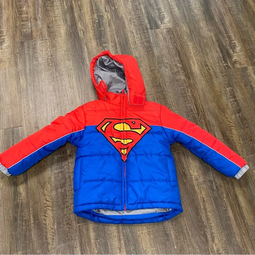 DC Comics Superman Kids Puffer Hooded Jacket - Red and Blue Size 5/6 - Picture 5 of 14